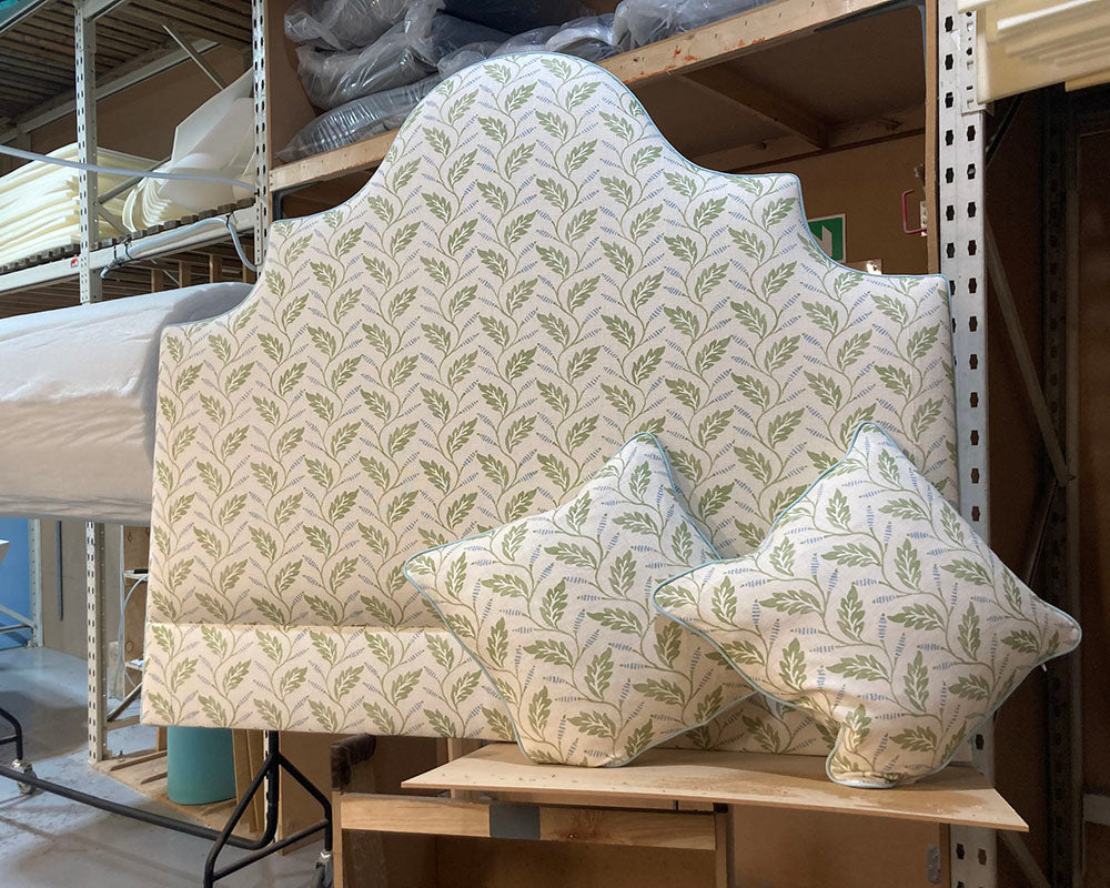 Kingsize Samson Headboard & 2 Cushions Linwood Babette Apple