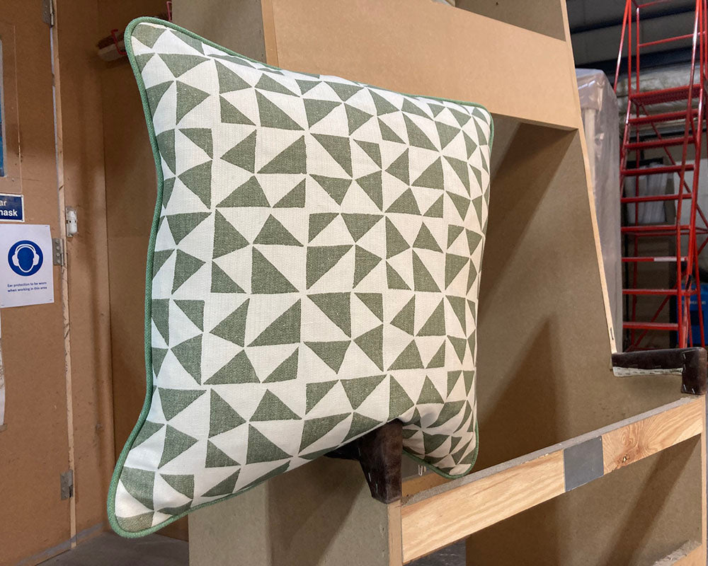 Kingsize Samson Headboard & Cushion Fermoie Circus 007