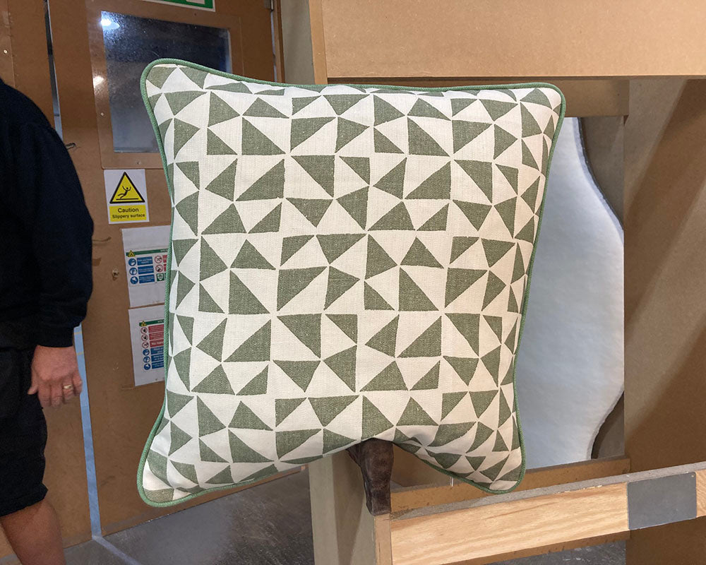Kingsize Samson Headboard & Cushion Fermoie Circus 007